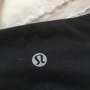 Lululemon black cropped high waisted leggings yoga